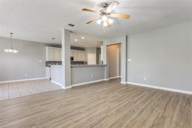 Building Photo - 11499 Beeville Dr