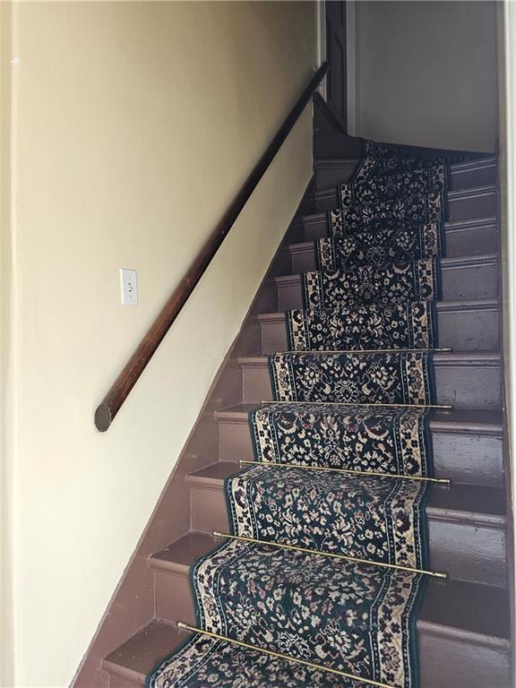 Foto del edificio - 37 1/2 Pleasant St