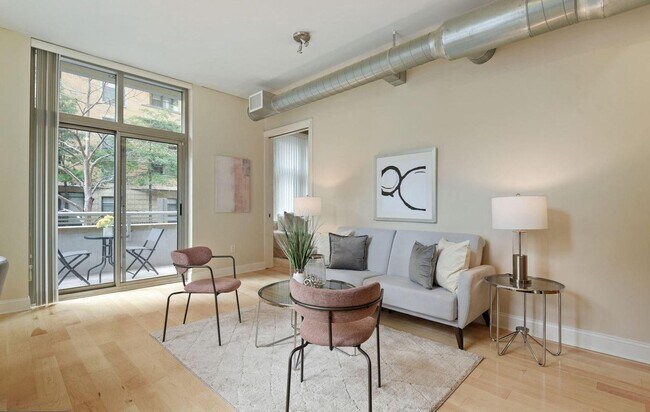 Foto del edificio - Incredible Luxury 2BR/2BA Condo Includes G...