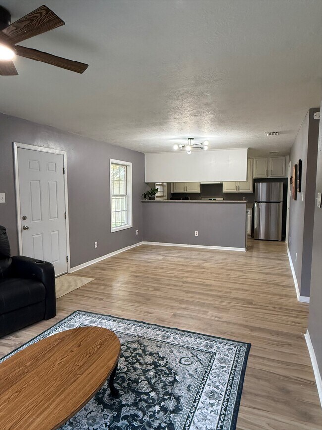 Foto del edificio - 1205 Thompson St