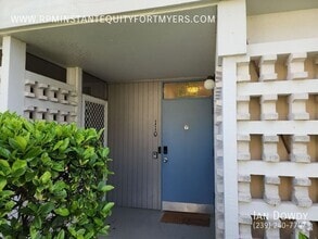 Building Photo - 330 Tudor Dr