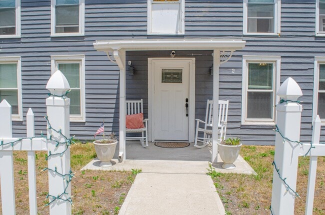 Building Photo - 2460 NY-145