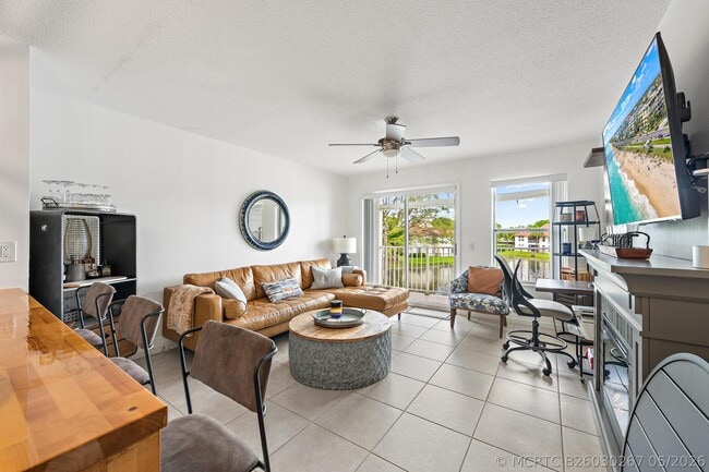 Building Photo - 261 Cypress Point Dr