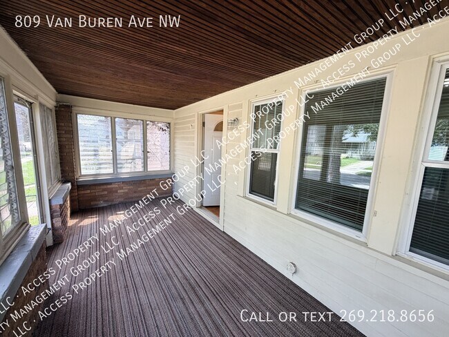 Building Photo - 809 Van Buren Ave NW