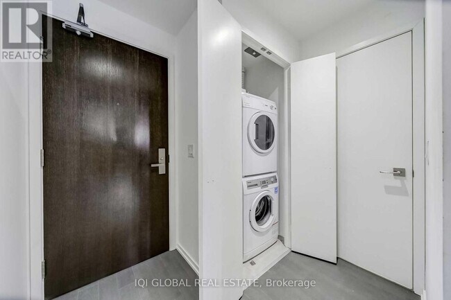 Photo du bâtiment - 70 Temperance St