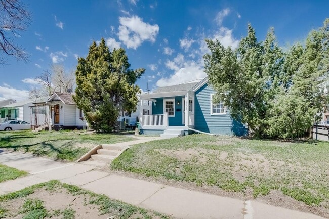 Building Photo - 3703 S Sherman St