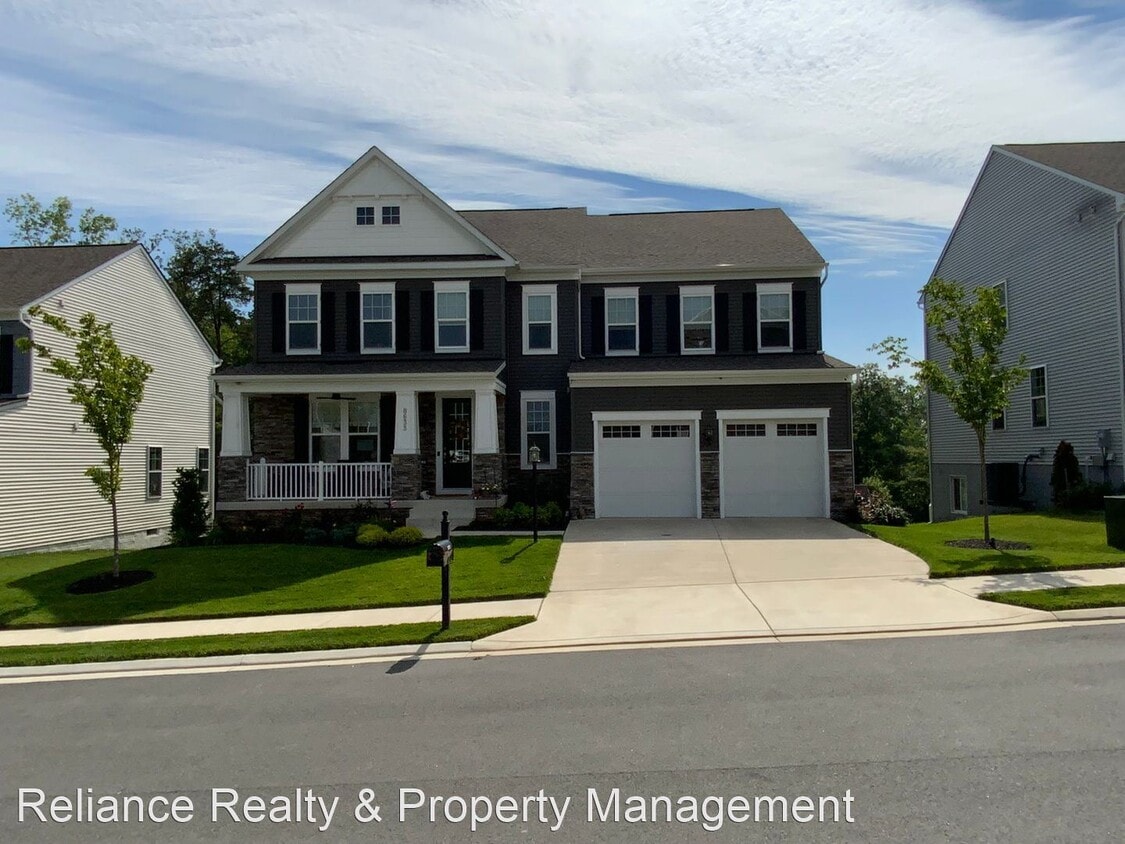 Primary Photo - 5 br, 3.5 bath House - 8633 Belle Grove Way