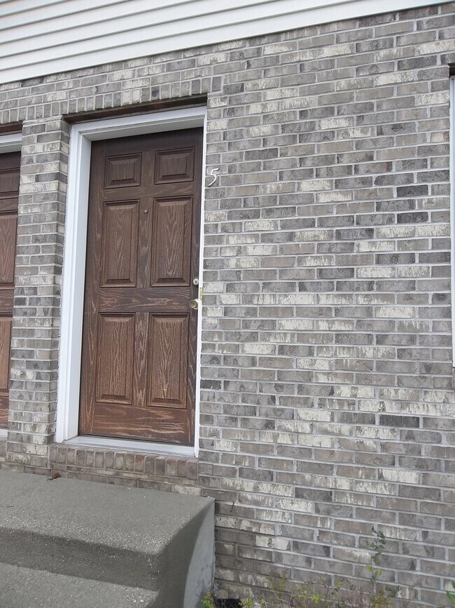 Appian Way Apartments Apartments in Mount Pleasant, MI