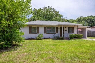 Building Photo - 8242 Lone Star Rd