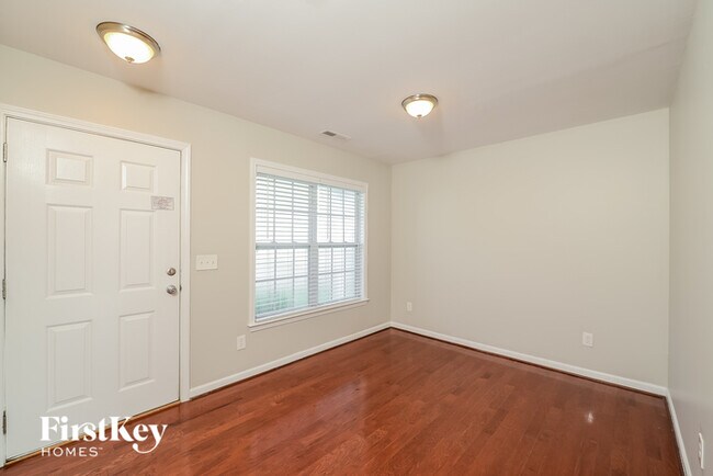 Building Photo - 6072 Birkdale Dr