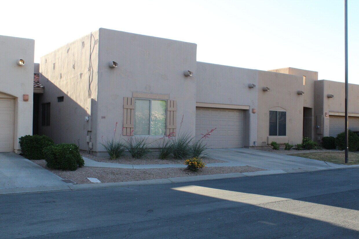 Condo - 440 S Val Vista Dr.