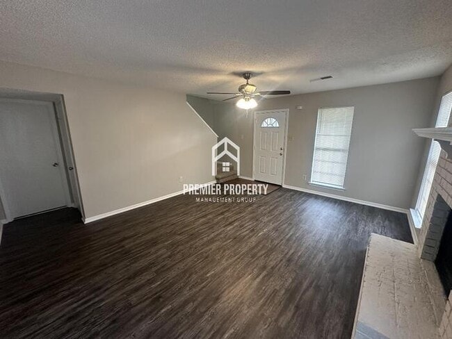 Building Photo - 4453 Crescent Park Dr