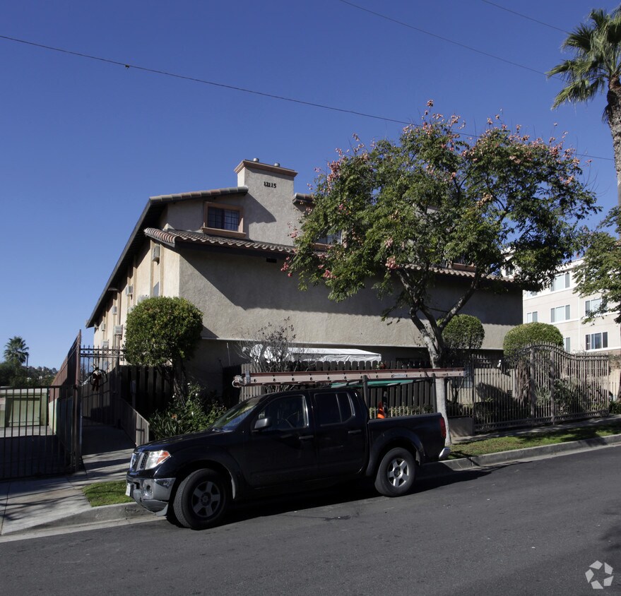 Foto del edificio - 12115 El Dorado Ave