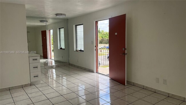 Foto del edificio - 8701 SW 141st St