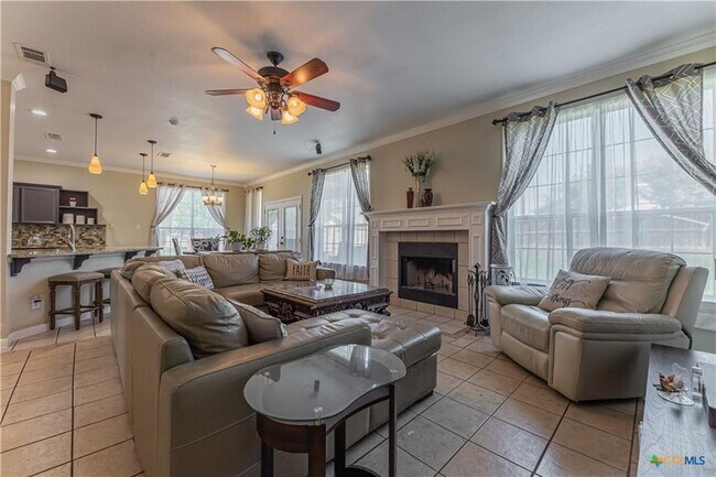 Foto del edificio - 701 Bighorn Dr