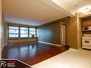 Building Photo - 4180 N Marine Dr