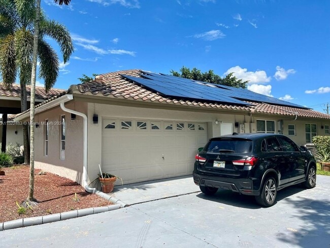 Building Photo - 6110 Falconsgate Ave