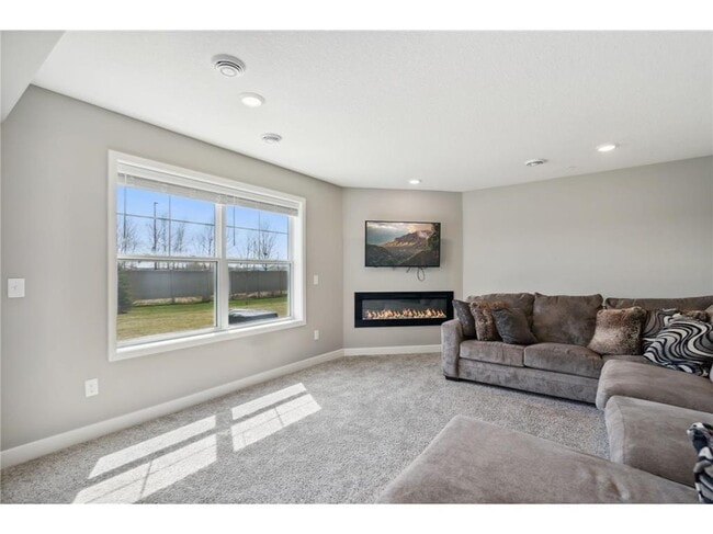 Building Photo - 2128 Ada Dr