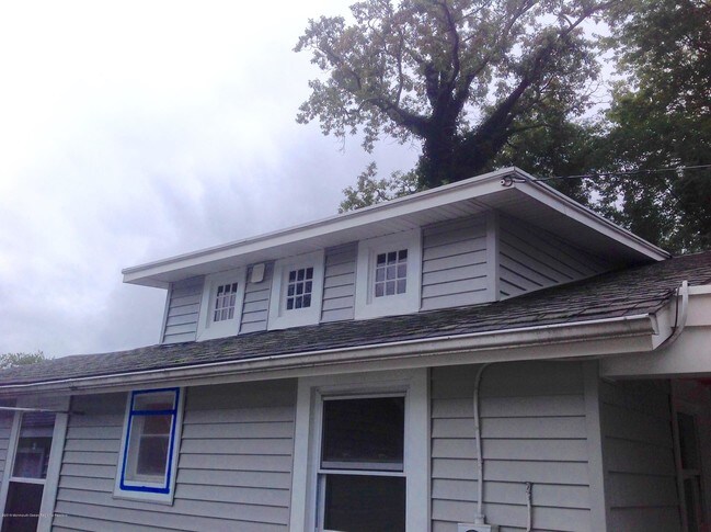 Building Photo - 1324 Vina Ave