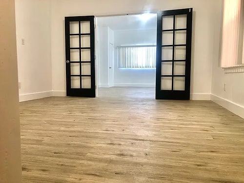 Building Photo - 121 N New Hampshire Ave