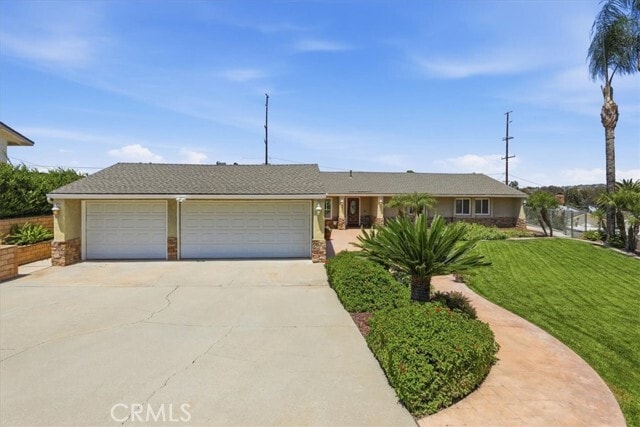 Building Photo - 16540 Wagon Wheel Dr