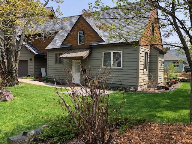 guest house on Park Point estate - 2901 S Lake Ave