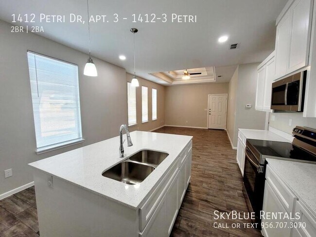 Foto del edificio - 1412 Petri Dr