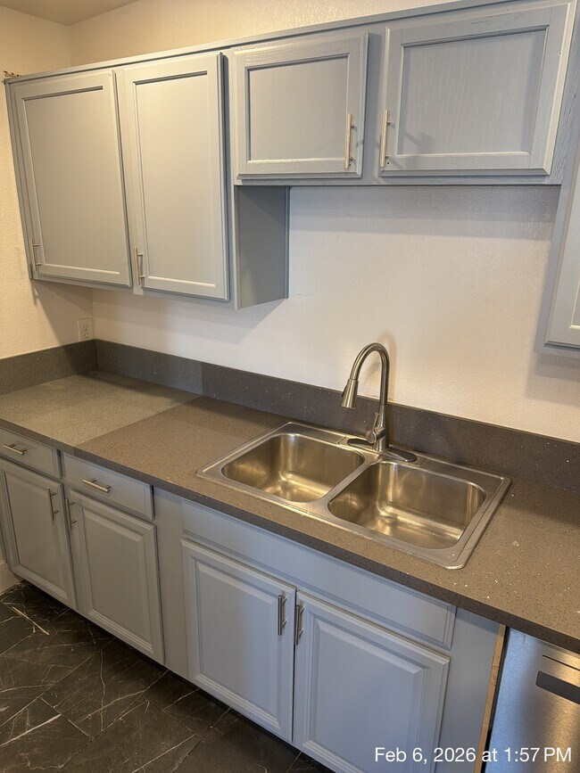 Foto del edificio - 2812 Richfield Blvd