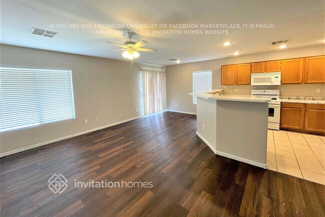 Building Photo - 3118 Fern Crest Ave