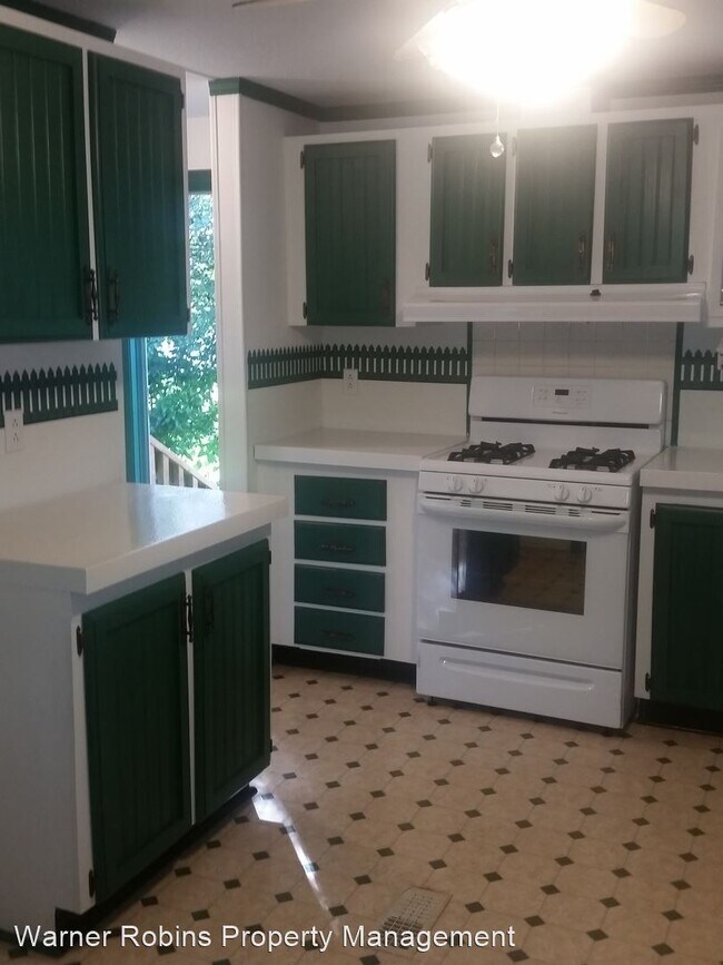 Foto del edificio - 3 br, 2 bath House - 15 Michelle Dr