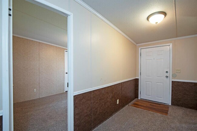Foto del edificio - 127 Birchwood Dr