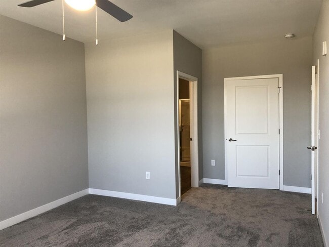 Building Photo - 1673 McCleary Ln