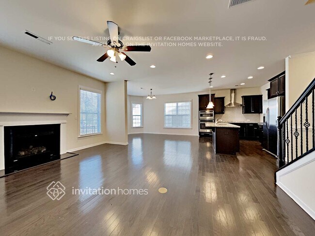 Foto del edificio - 10672 Sky Chase Ave NW