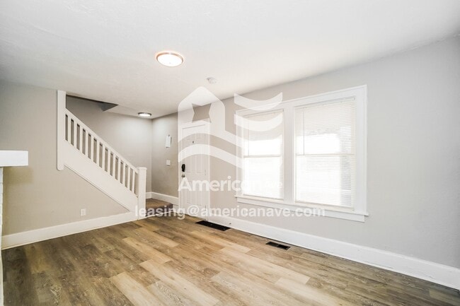 Foto del edificio - 367 S Wayne Ave