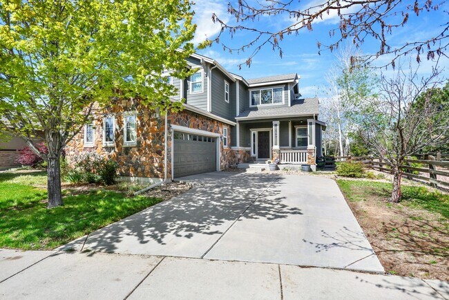 Building Photo - Spectacular 4 bed 3 bed massive home