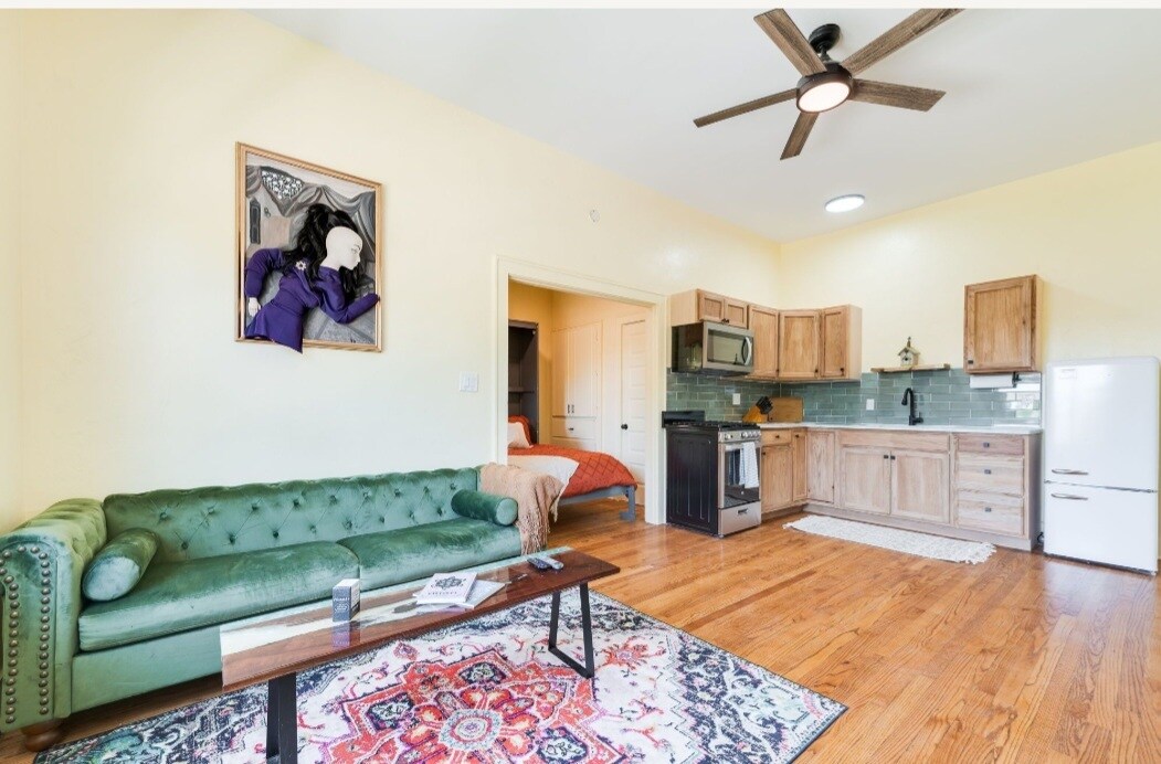 Foto del edificio - 2201 NW 12th St