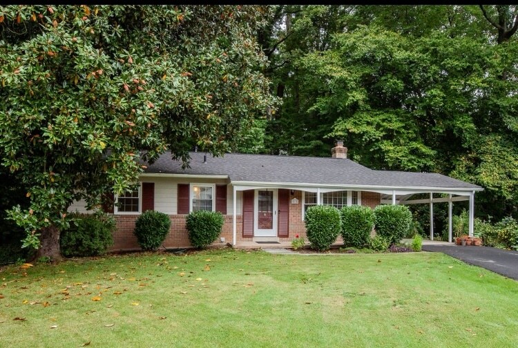 8636 Woodview Dr, Springfield, VA 22153 House Rental in Springfield