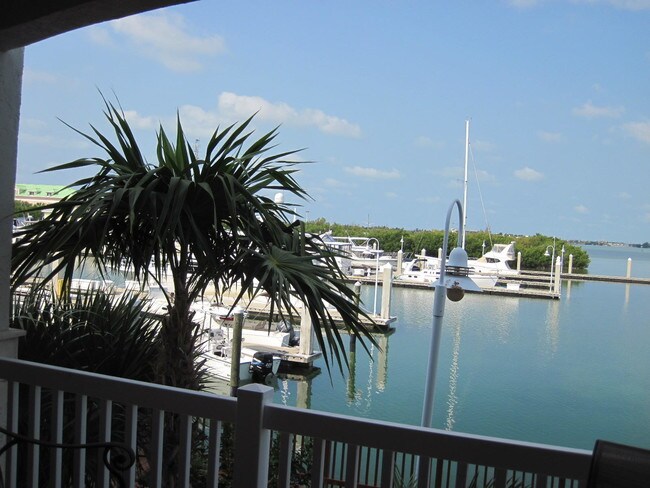 Foto del edificio - 5607 College Rd