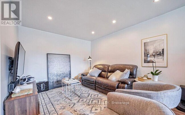 Photo du bâtiment - 567 Atwater Ave