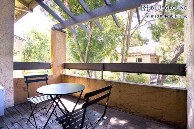 Foto del edificio - 1600 Villa St