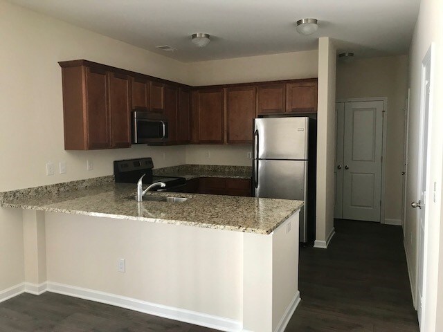 Foto del edificio - 253 Village Creek Way
