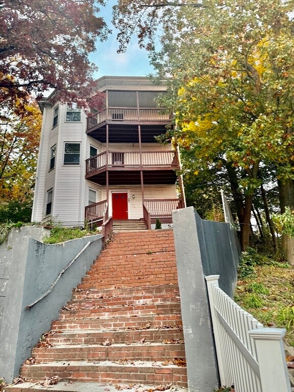 Foto principal - 23 Echo Grove Ave