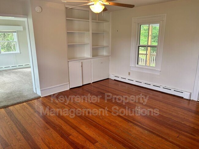 Foto del edificio - 209 Tanner Ln