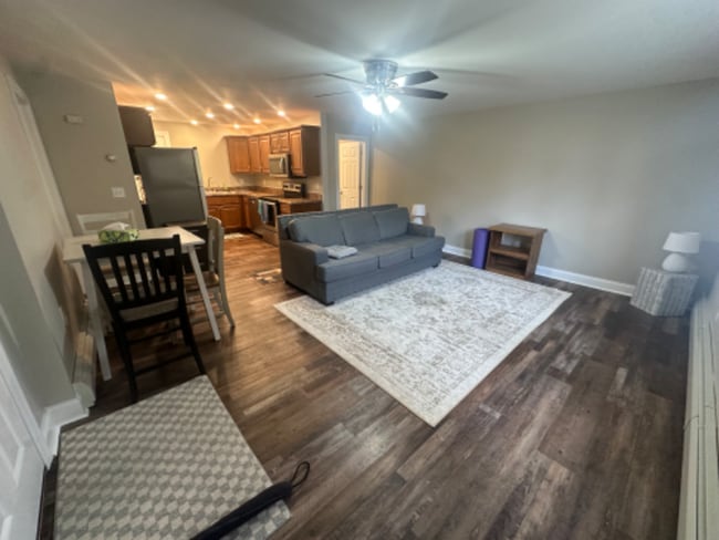 Building Photo - 49 Tappan St