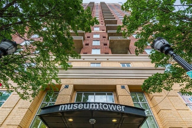 Foto del edificio - 285 Centennial Olympic Park Dr NW