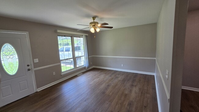 Building Photo - 5205 Auriesville Ln