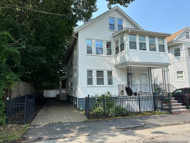Building Photo - 45 Wilson Ave