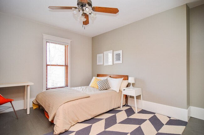 Foto del edificio - 140 Fuller Ave SE