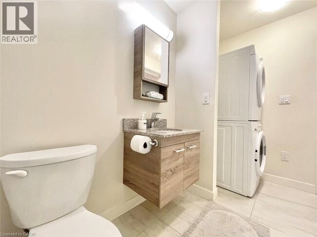 Photo du bâtiment - 318 Spruce St