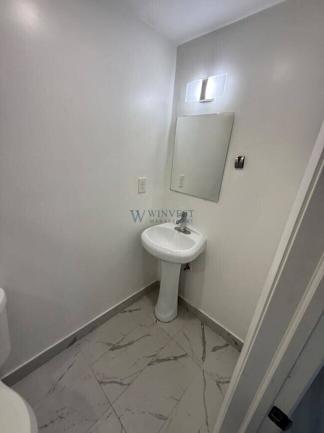 Photo - 1825 McKinley Street-217 Apartment